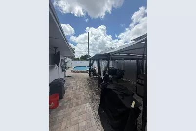 10415 NW 30th Ct, Miami, FL 33147 - Photo 5