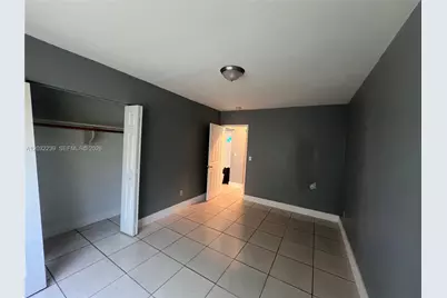 2210 NE 170th St #2220, North Miami Beach, FL 33160 - Photo 7