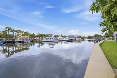 13105 NE Ixora Ct #300, North Miami, FL 33181 - Photo 1