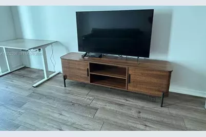 55 SE 6th St #1208, Miami, FL 33131 - Photo 5