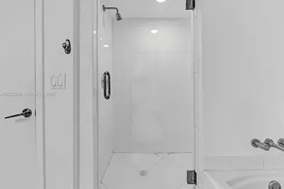 55 SE 6th St #1208, Miami, FL 33131 - Photo 25