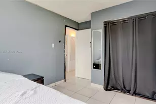 9840 SW 48th St, Miami, FL 33165 - Photo 13