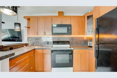 9840 SW 48th St, Miami, FL 33165 - Photo 17