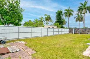 9840 SW 48th St, Miami, FL 33165 - Photo 9