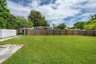 1507 NW 100th St, Miami, FL 33147 - Photo 13
