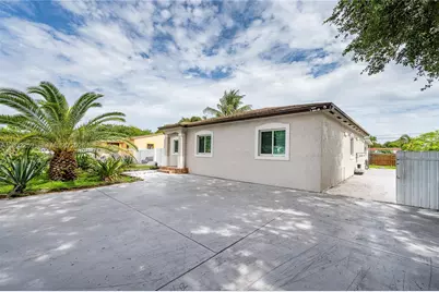 1507 NW 100th St, Miami, FL 33147 - Photo 5
