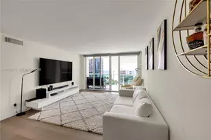 100 Bayview Dr, Sunny Isles Beach, FL 33160 - Photo 9