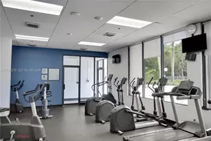 100 Bayview Dr, Sunny Isles Beach, FL 33160 - Photo 43