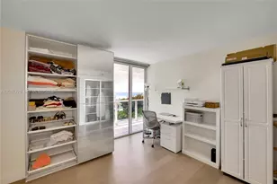 100 Bayview Dr, Sunny Isles Beach, FL 33160 - Photo 17