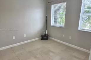 17113 SW 38th St, Miramar, FL 33027 - Photo 13