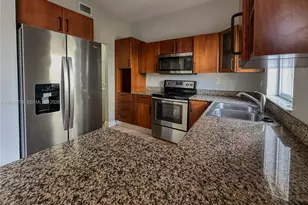 17866 NW 74th Ct, Hialeah, FL 33015 - Photo 7