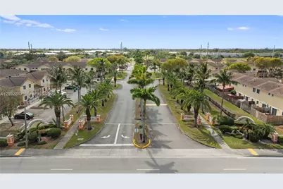 17866 NW 74th Ct, Hialeah, FL 33015 - Photo 3