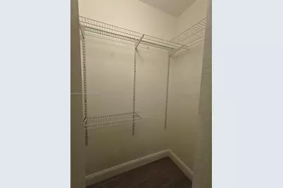 17866 NW 74th Ct, Hialeah, FL 33015 - Photo 35