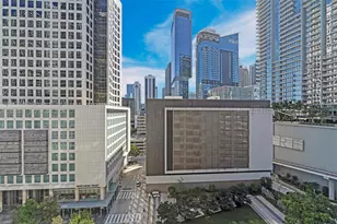 55 SE 6th St, Miami, FL 33131 - Photo 29