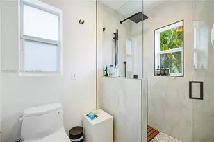 930 Stillwater Dr, Miami Beach, FL 33141 - Photo 21
