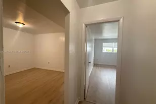 12215 W Dixie Hwy, North Miami, FL 33161 - Photo 13