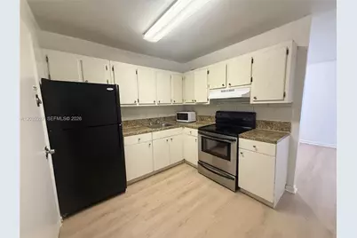 12215 W Dixie Hwy #306, North Miami, FL 33161 - Photo 1