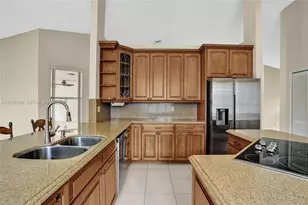 8269 NW 40th Ct, Coral Springs, FL 33065 - Photo 23