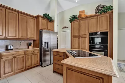 8269 NW 40th Ct, Coral Springs, FL 33065 - Photo 7