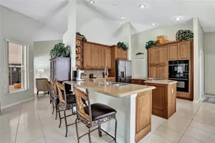 8269 NW 40th Ct, Coral Springs, FL 33065 - Photo 9