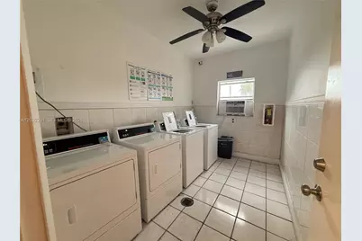 12215 W Dixie Hwy #206, North Miami, FL 33161 - Photo 13