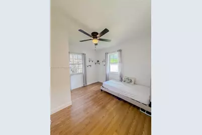 2740 Dewey St, Hollywood, FL 33020 - Photo 13