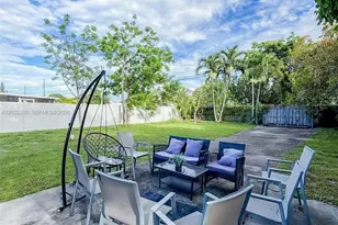 2740 Dewey St, Hollywood, FL 33020 - Photo 13