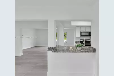 3940 NW 47th Ave, Lauderdale Lakes, FL 33319 - Photo 29