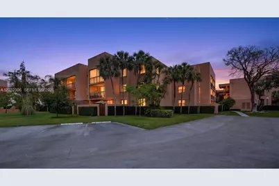 10975 SW 107th St #302, Miami, FL 33176 - Photo 1