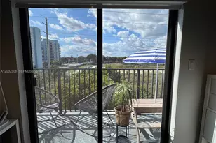 10455 NW 82nd St, Doral, FL 33178 - Photo 13