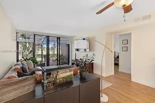 1411 W Fairway Rd, Pembroke Pines, FL 33026 - Photo 13