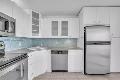 150 SE 25th Rd #15J, Miami, FL 33129 - Photo 7