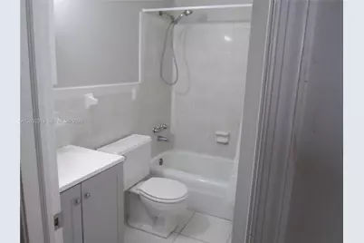 2250 NE 66th St #1521, Fort Lauderdale, FL 33308 - Photo 11