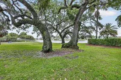 1911 Sabal Palm Dr #202, Davie, FL 33324 - Photo 43