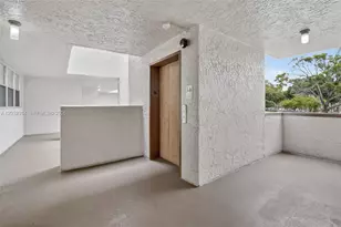 1911 Sabal Palm Dr, Davie, FL 33324 - Photo 33