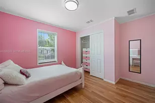 21830 NW 2nd Ct, Pembroke Pines, FL 33029 - Photo 17