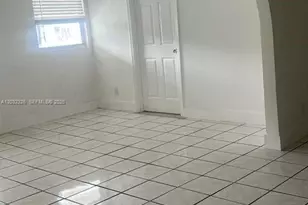 2467 NW 103rd St, Miami, FL 33147 - Photo 11