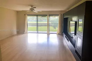 125 S Laurel Dr, Margate, FL 33063 - Photo 3