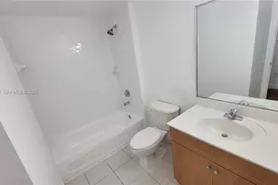 8430 SW 8th St, Miami, FL 33144 - Photo 7