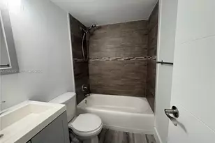 7545 E Treasure Dr, North Bay Village, FL 33141 - Photo 25