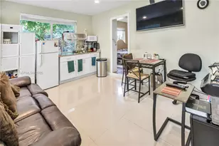 1701 NW 106th Ave, Pembroke Pines, FL 33026 - Photo 13