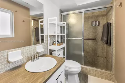 1701 NW 106th Ave, Pembroke Pines, FL 33026 - Photo 19