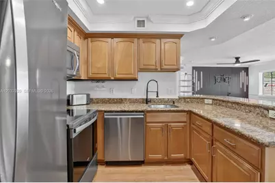 150 NE 15th Ave #140, Fort Lauderdale, FL 33301 - Photo 13