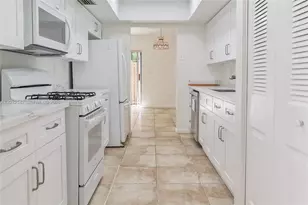 11521 SW 109th Rd, Miami, FL 33176 - Photo 5