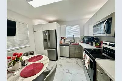 1200 SW 113th Ter #202, Pembroke Pines, FL 33025 - Photo 17