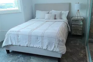 300 South Pointe Dr, Miami Beach, FL 33139 - Photo 21