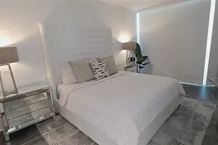 300 South Pointe Dr, Miami Beach, FL 33139 - Photo 13