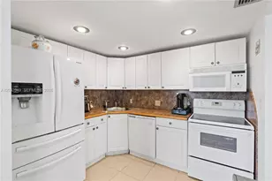 3675 N Country Club Dr, Aventura, FL 33180 - Photo 13