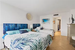 3675 N Country Club Dr, Aventura, FL 33180 - Photo 15