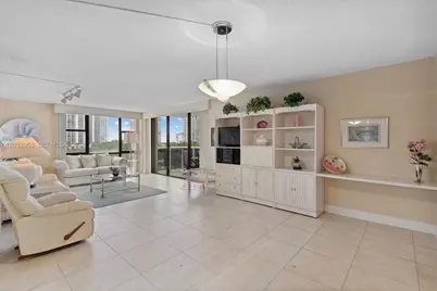 3625 N Country Club Dr #603, Aventura, FL 33180 - Photo 9